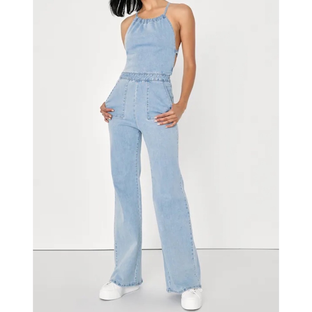 Lulus Retro Realness Light Wash Denim‎ Halter Wide Leg Jumpsuit Open Back Small